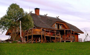 Ezernieki, svečių namai
