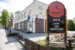 Rockin' Papas, motelis